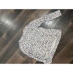 Kelly Renee Women's M 8-10 Animal Print Long‎ Sleeve Shirt Top Blouse